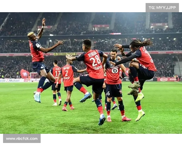 法甲足球场地条件分析与比赛环境对球队表现的影响 法甲足球场地条件分析与比赛环境对球队表现的影响